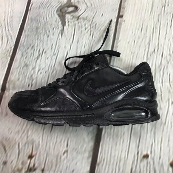 nike international mens